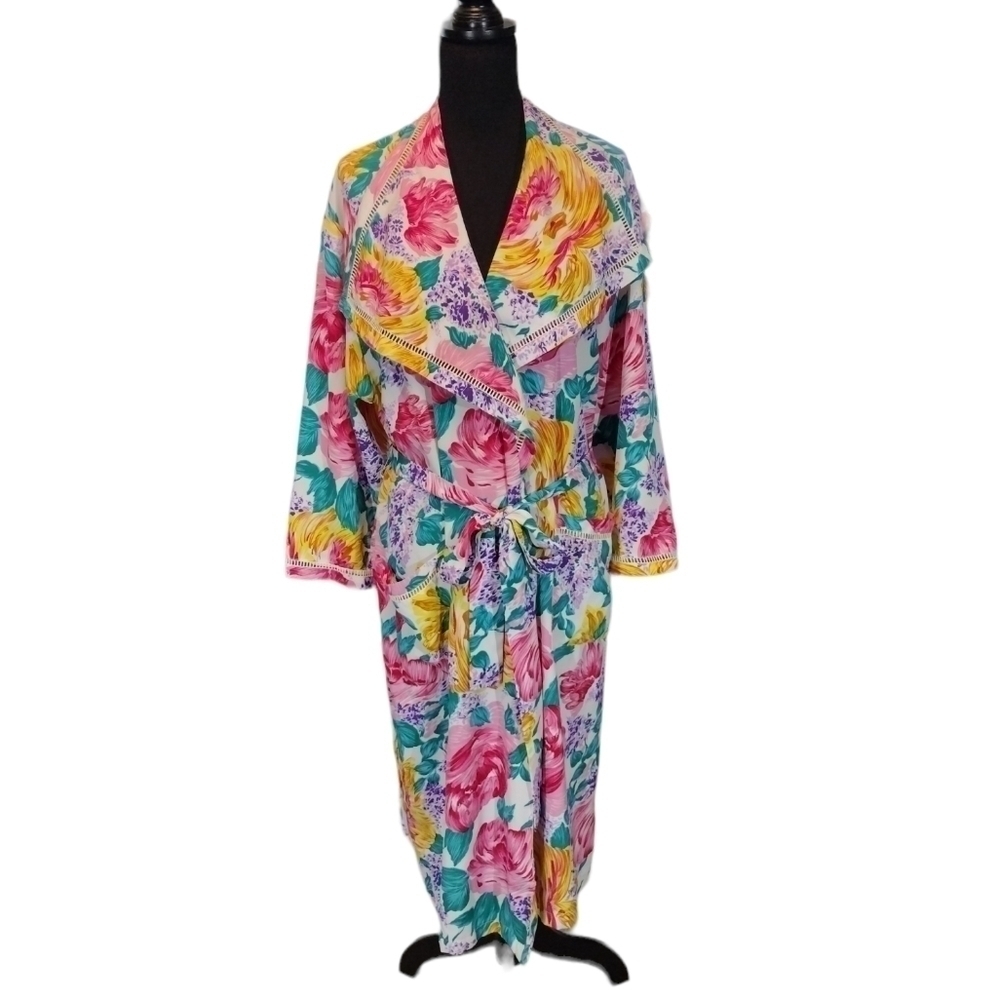 VINTAGE Sarah Spencer Floral Robe